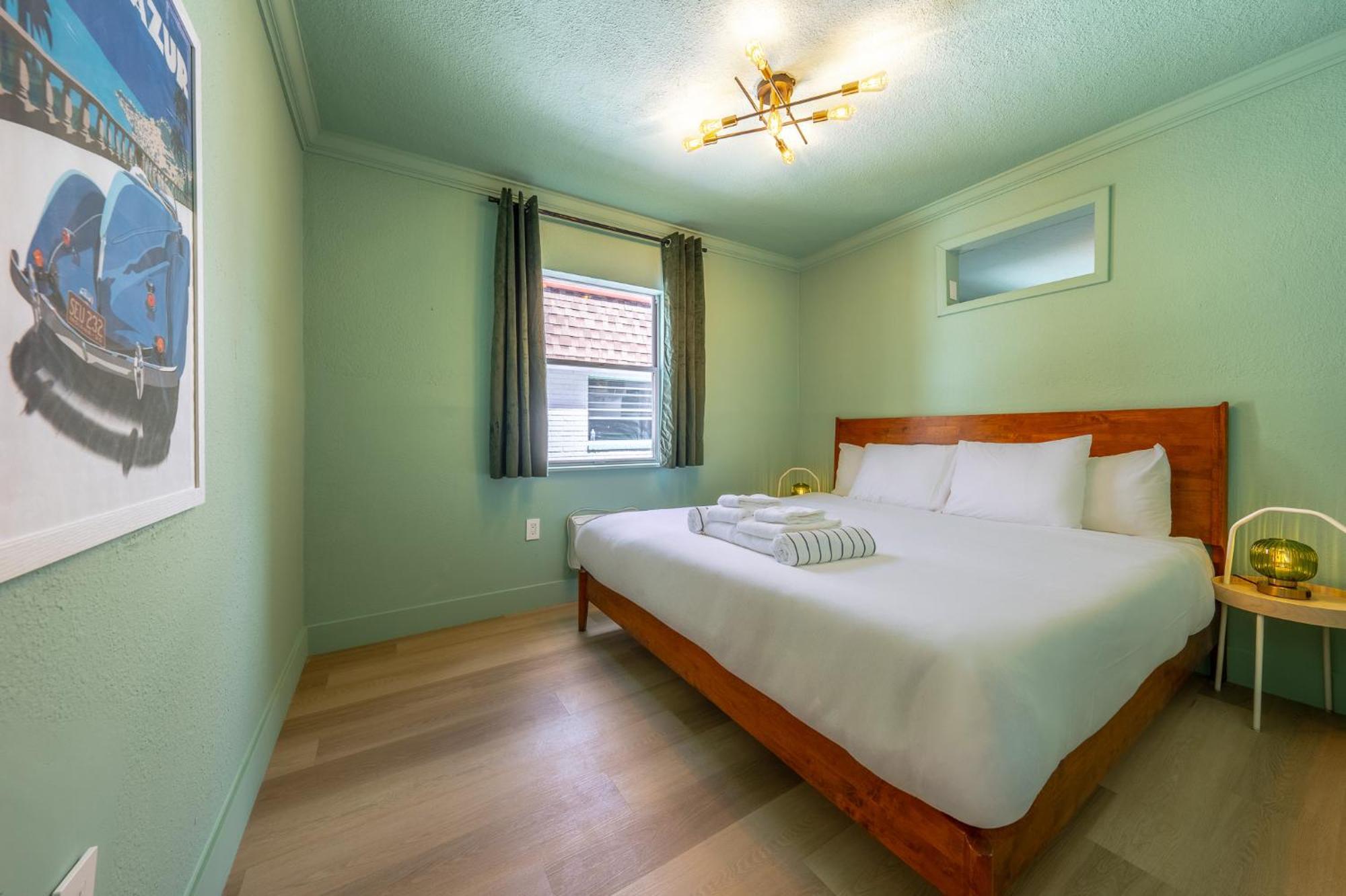 Monaco Vacation Rentals Clearwater Beach Exterior photo