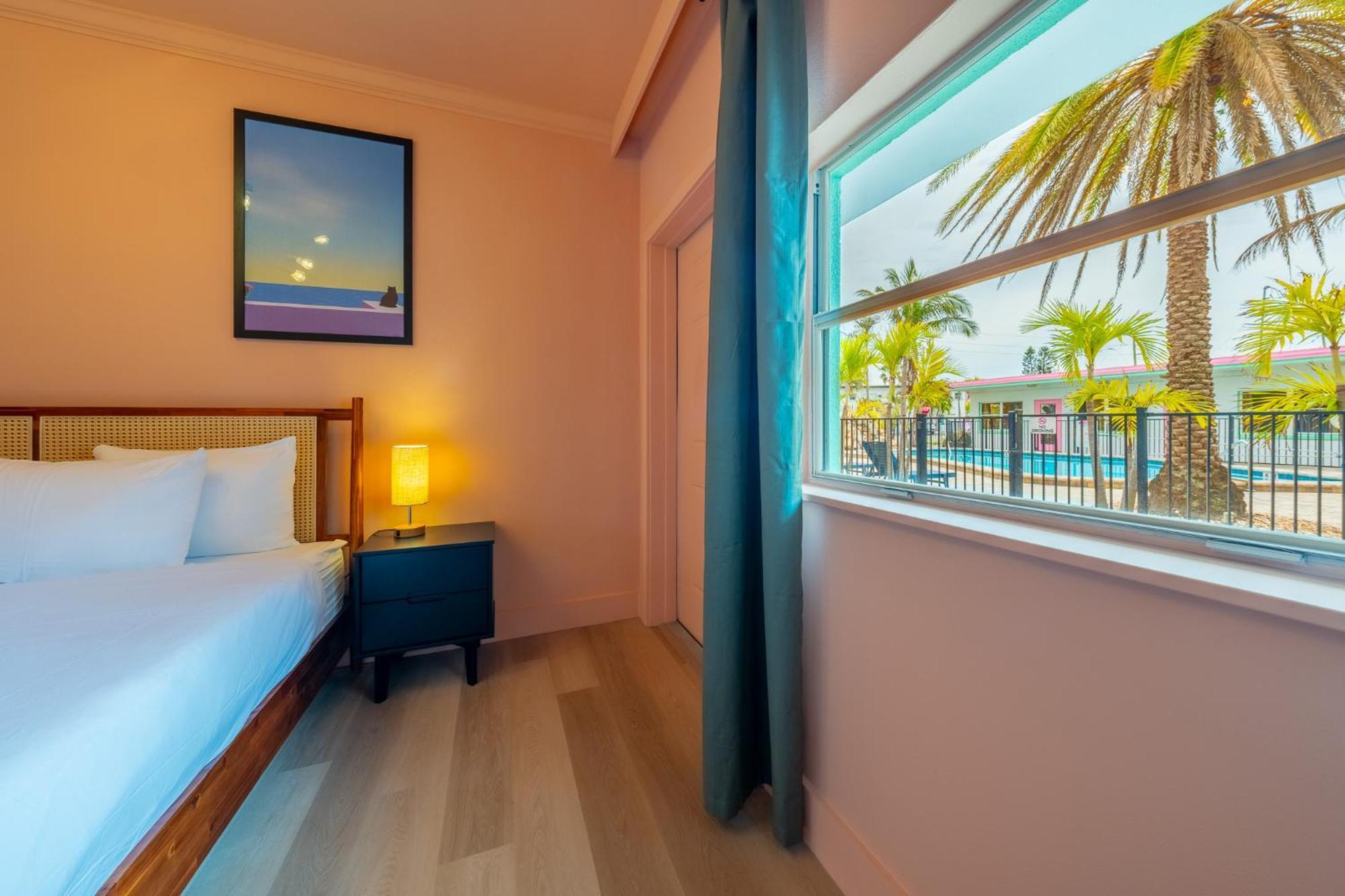 Monaco Vacation Rentals Clearwater Beach Exterior photo