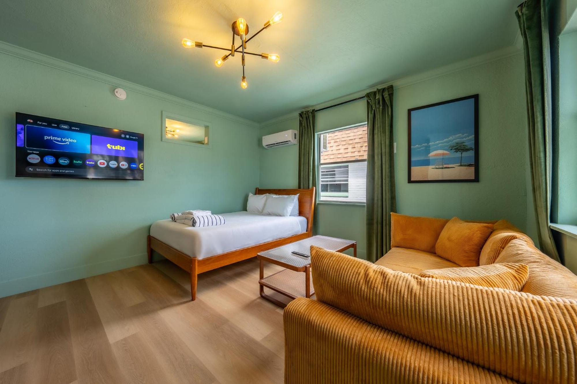 Monaco Vacation Rentals Clearwater Beach Exterior photo